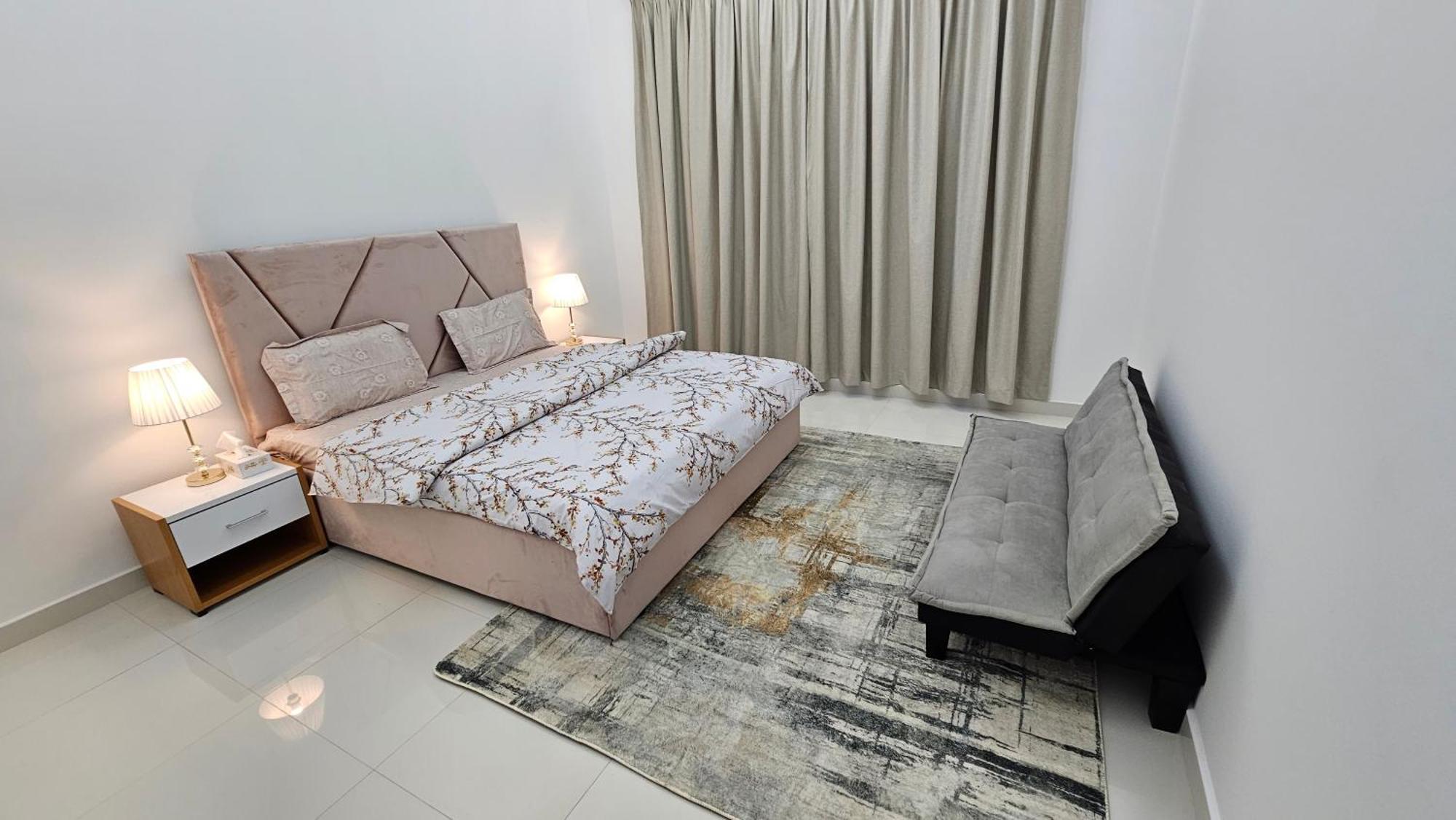 Проживання в сім'ї Fabulous Near Airport Дубай